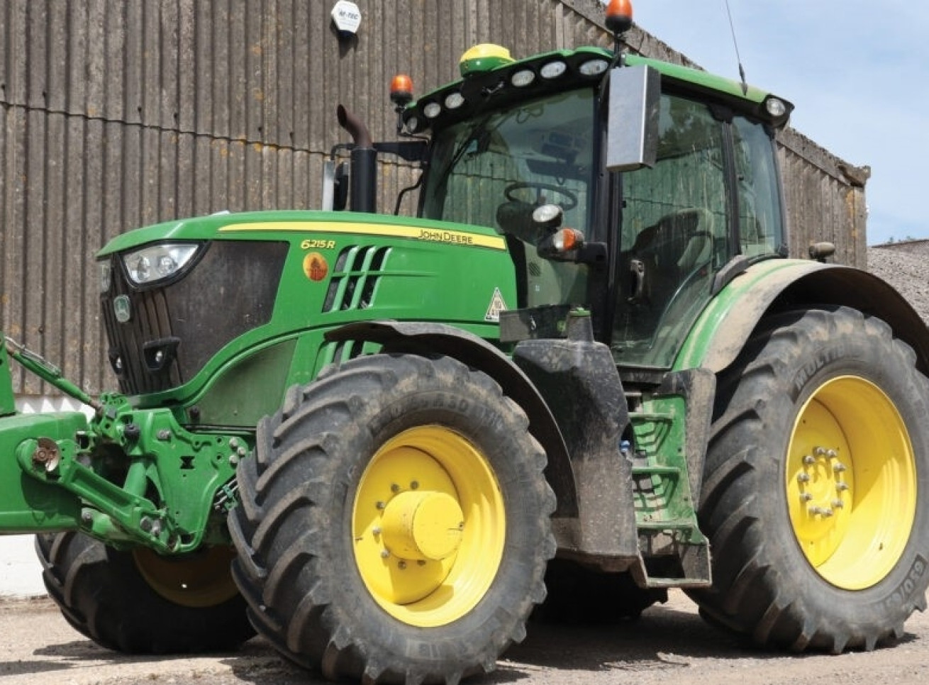  Шестирічний JD 6125R з напрацюванням 5600 годин